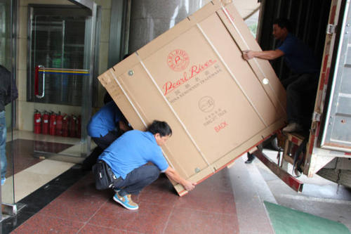 皋兰钢琴贵重工艺品无忧运